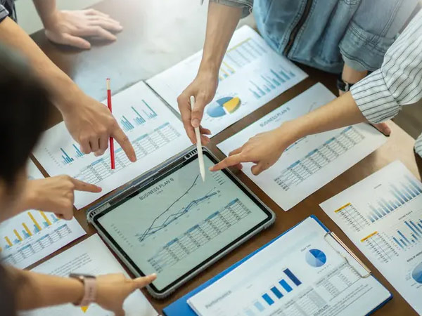 客观中立的平台立场，坚守信息公平的原则